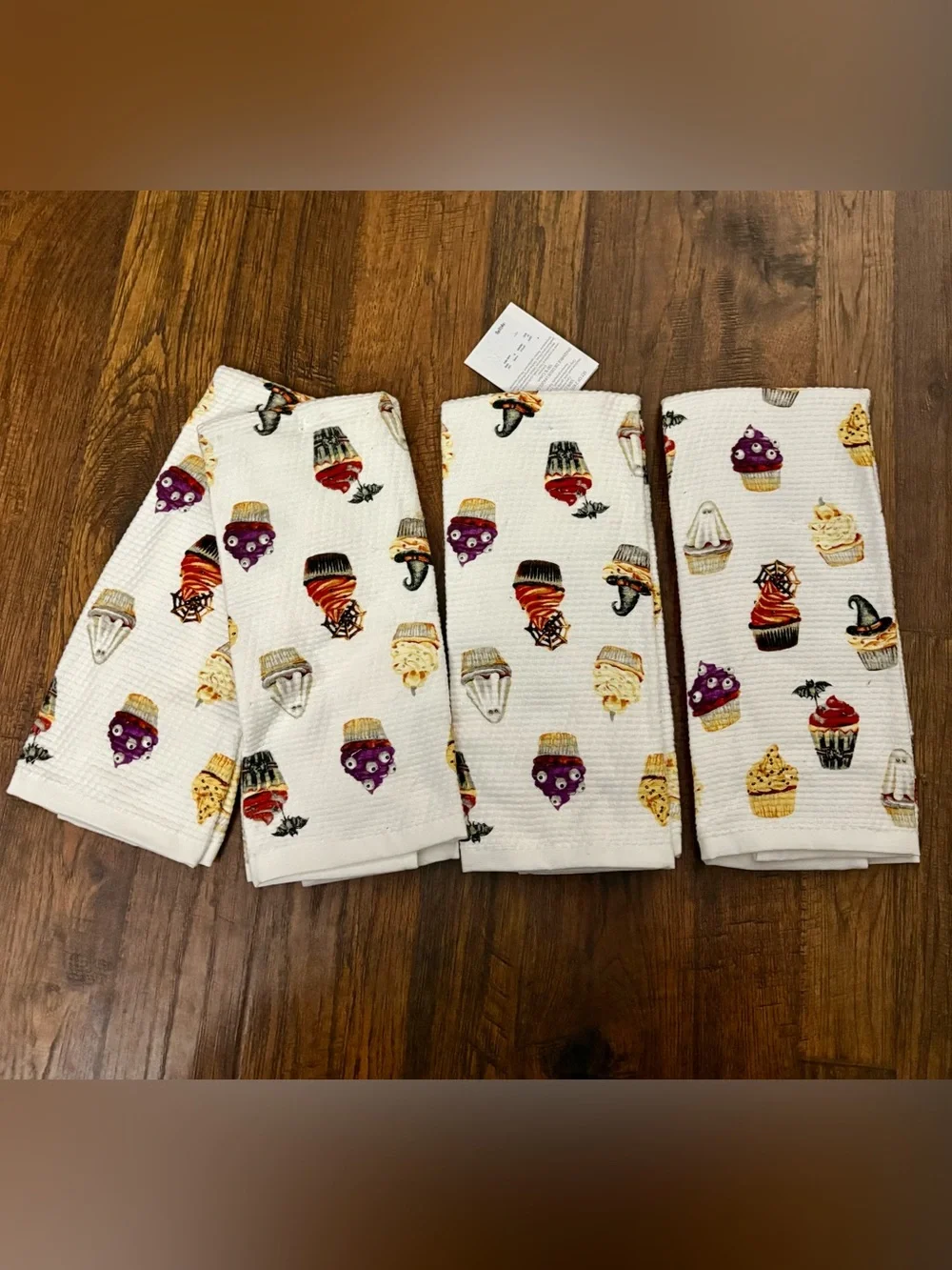 New Set of 4 KitchenAid Hand Kitchen Dish Towel Spooky Halloween Cupcakes